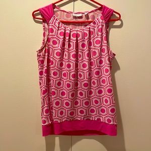 Sleeveless blouse in pink- excellent quality